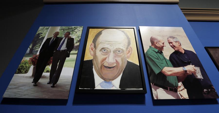 World leader portraits by Bush on display