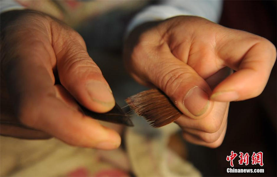 How a writing brush is produced