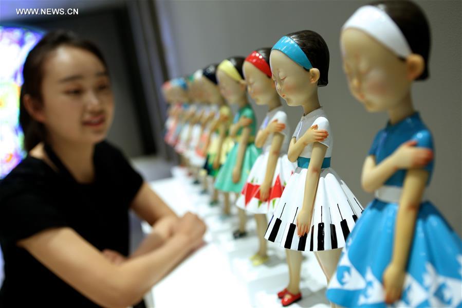 Exhibition on contemporary women's spirit held in Beijing