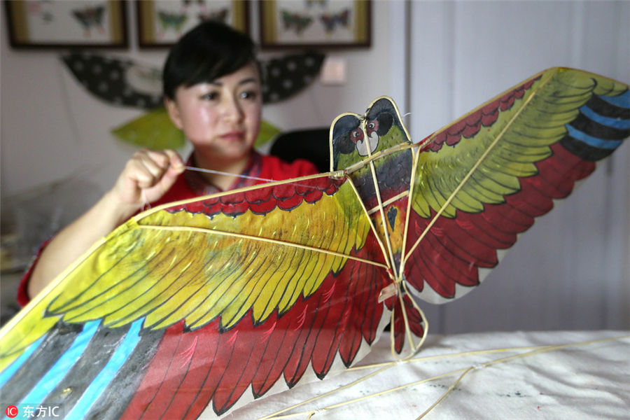 Master of kite-making wants craft to soar high