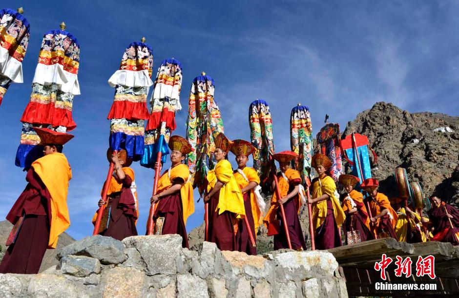 Exhibition of the Buddha held in Tibet