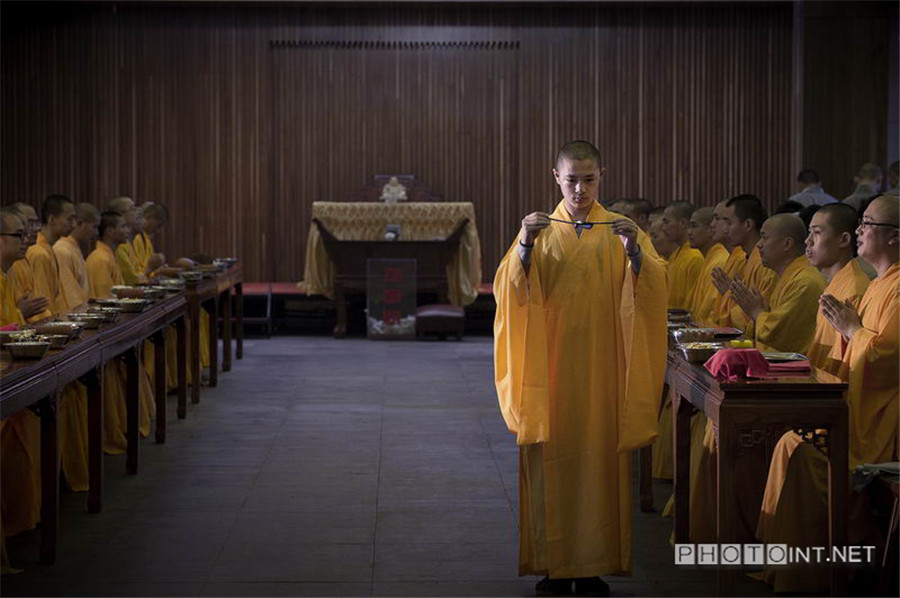 Photos capture the path of Buddhism