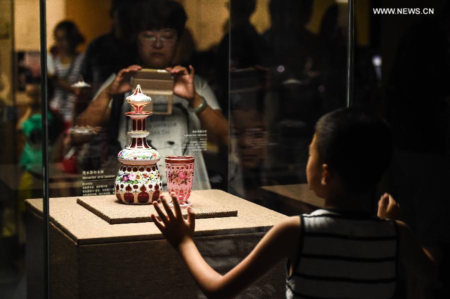 European glass art exhibition kicked off in Shanxi Museum