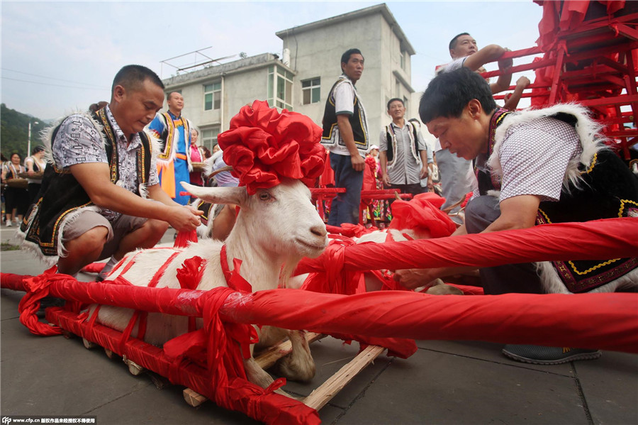 Thousands celebrate 4,142 birthday of Yu the Great in SW China