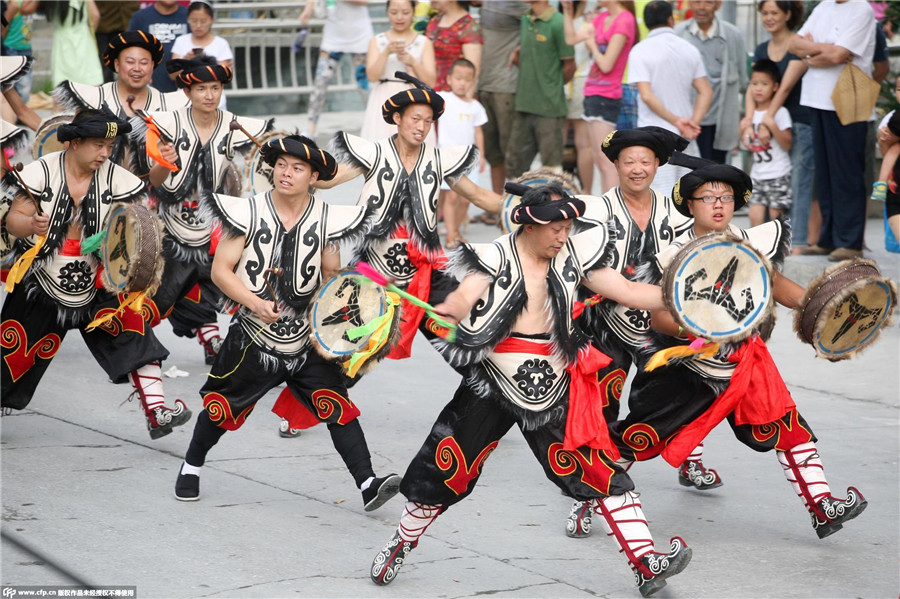 Thousands celebrate 4,142 birthday of Yu the Great in SW China