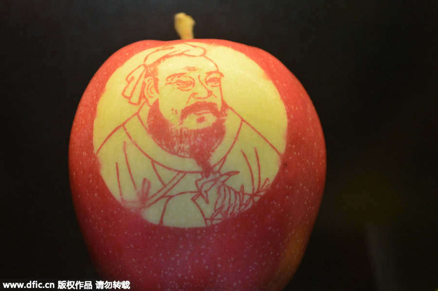 French 'apple art' wows Shanghai