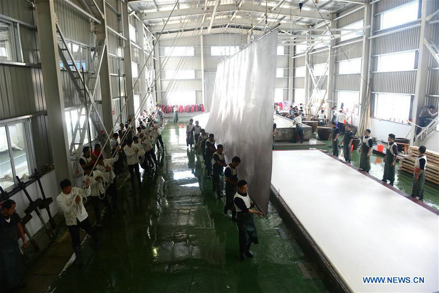 Super xuan paper put into quantity production in E China<BR>