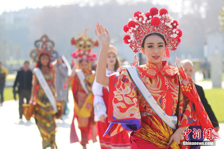 Contestants of Global Miss Ecotourism visit Nanjing Museum