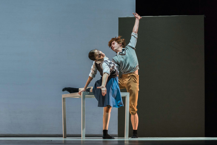 Young German dancers perform ballet in Beijing