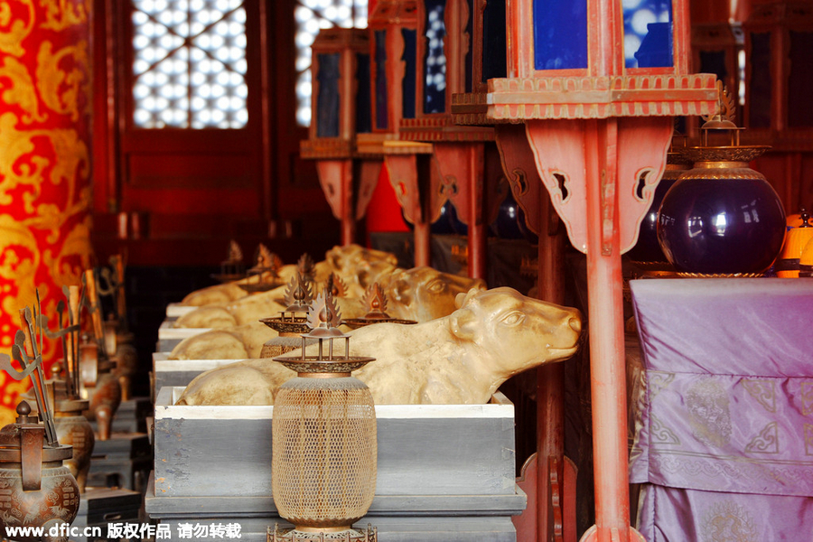 Bright Temple of Heaven shines in winter