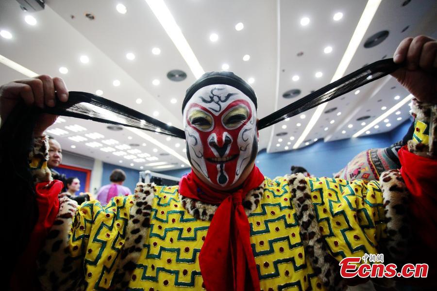 'Monkey King' performer revives Peking Opera troupe