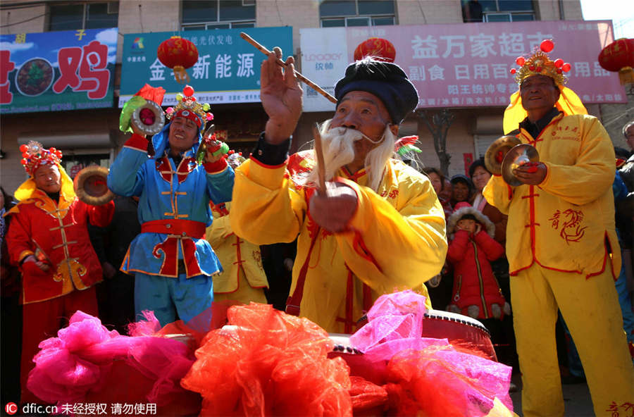 Shehuo performance showcases folk culture in Shanxi