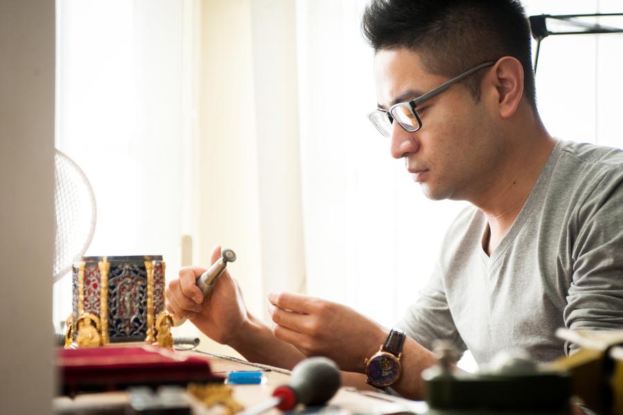 Clock repairman at Palace Museum keeps history in time