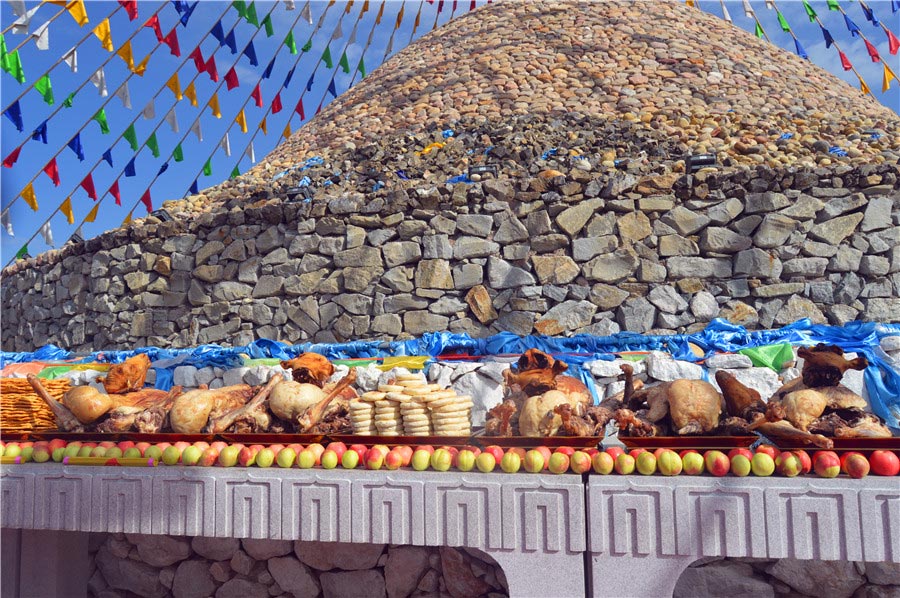 Aobao worship ceremony held in Ordos, Inner Mongolia