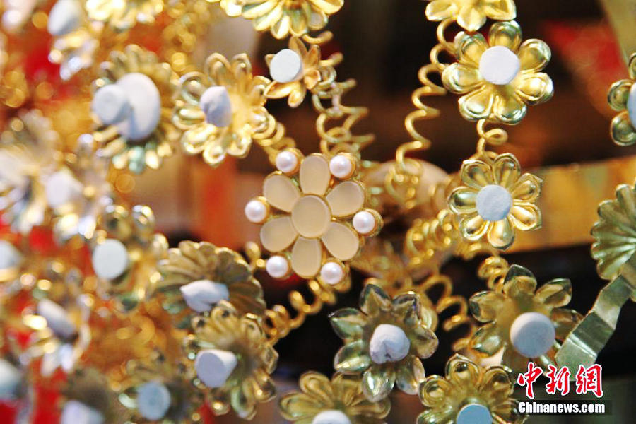 Crown of Empress Xiao of Sui Dynasty revealed