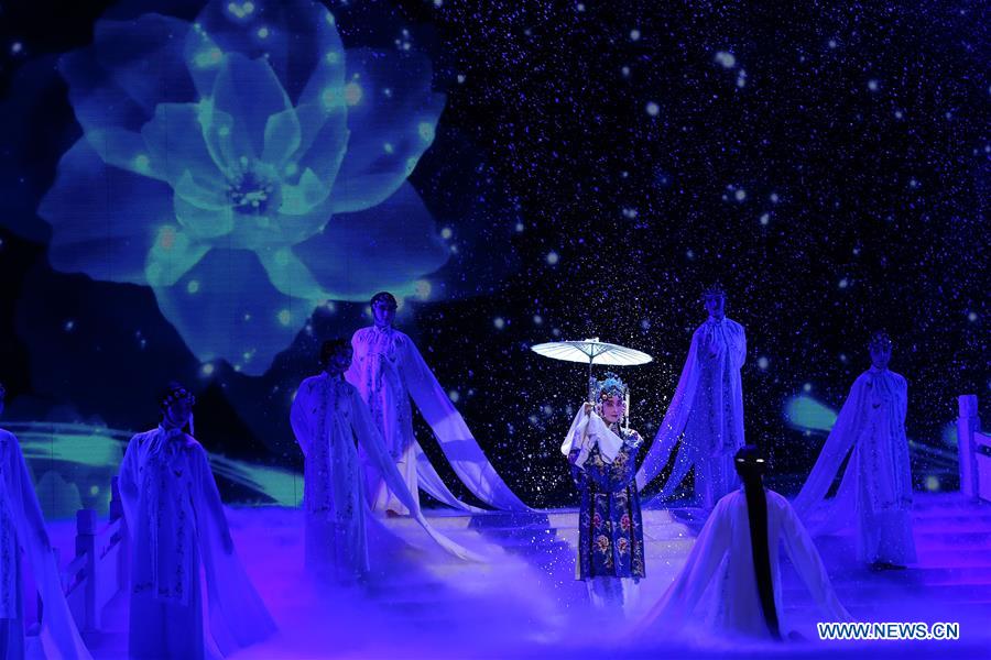 Traditional Chinese operas staged in Lima