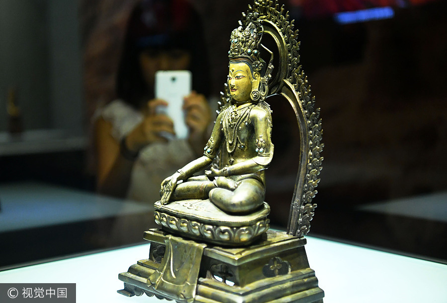 'Tea Horse Road' cultural relics on display in N China