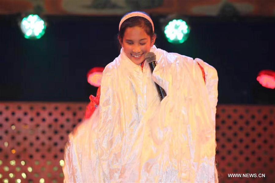 A blind Tibetan girl's way to music