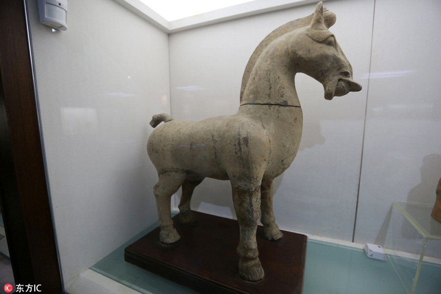 Sculptures show ancient techniques in Chongqing