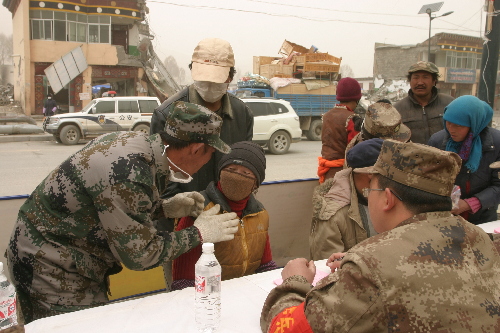 汶川民兵開展災(zāi)后心理輔導(dǎo)