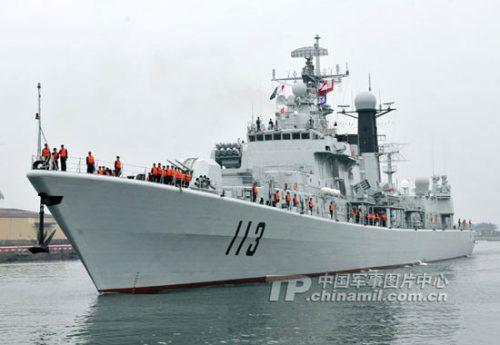 中國(guó)海軍國(guó)產(chǎn)新一代戰(zhàn)艦密集下水 快速形成戰(zhàn)力