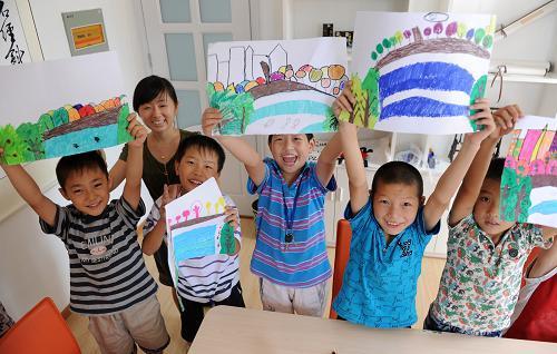 社區(qū)“生活e站”里過暑期