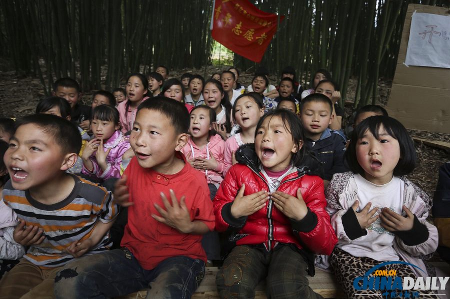 中國日報聚焦蘆山地震之 學(xué)生篇