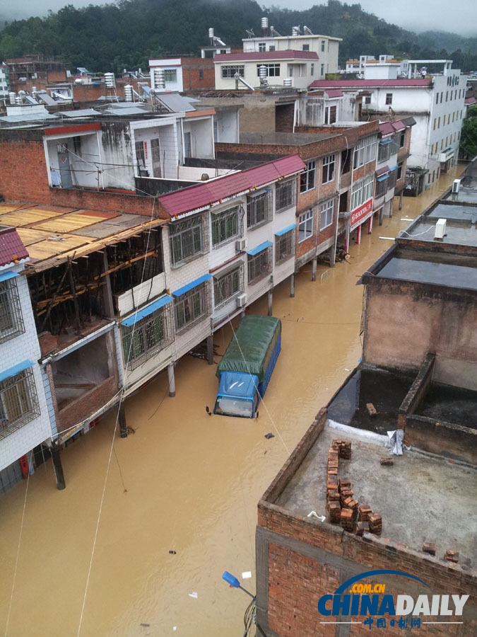 高清：強降雨致廣東梅州部分地區(qū)受災(zāi)