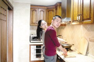 重慶人相信愛：結(jié)婚多一萬 離婚少一千