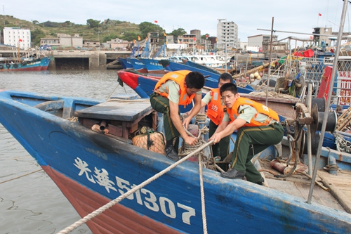 福建連江邊防積極做好防抗臺(tái)風(fēng)“潭美”工作