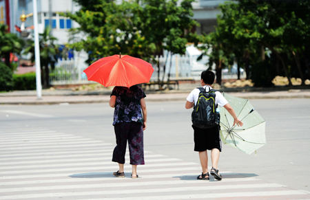 河南信陽市發(fā)布高溫橙色預警