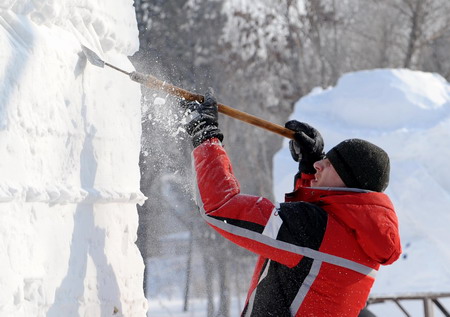 第十五屆哈爾濱國(guó)際雪雕比賽開幕