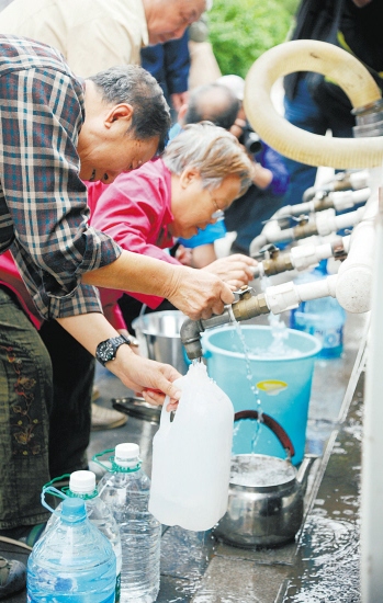 沈陽：“鍋碗瓢盆”應對大停水