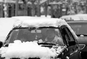 北京今日遭遇交通大考 明后天可能再迎降雪(圖)