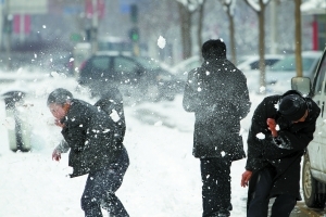 北京今日遭遇交通大考 明后天可能再迎降雪(圖)