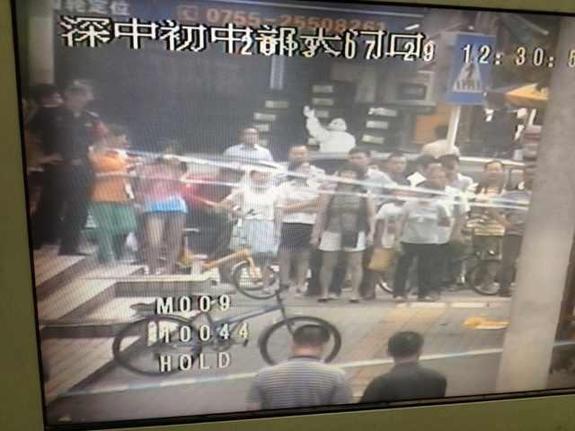 男子在深圳持刀砍殺多名路人 致三死三傷(組圖)