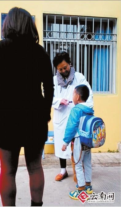 昆明一幼兒園晨檢給孩子噴醋 教育局叫停該行為