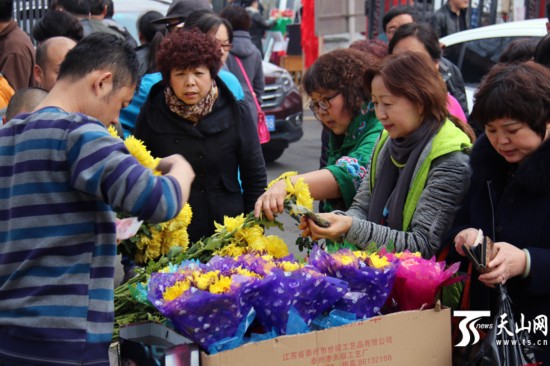 烏魯木齊：清明祭祀 你與文明還差幾步