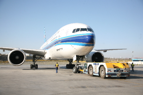 “大飛機(jī)”開飛烏-喀什航線首周運(yùn)送旅客三千余人