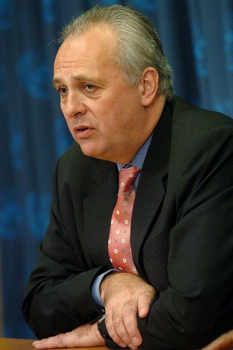 Mark Malloch Brown, administrator of the UN Development Program (UNDP) and newly appointed chief of staff of UN Secretary-General Kofi Annan, addresses a press conference at the UN headquarters in New York Jan. 3, 2005. Kofi Annan said the appointment was part of a planned reshuffle of the world body's management. Brown will start on Jan. 19 to take the place of the 70-year-old Pakistani, Iqbal Riza, who will soon retire after having served as chief of Annan's cabinet for seven years. 