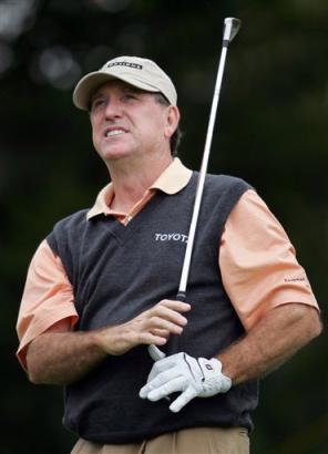 Champions Tour golfer Gil Morgan watches his tee shot on the 13th hole during first round of the Toshiba Senior Classic at the Newport Beach Country Club in Newport Beach, Calif., Friday, March 18, 2005. Morgan shot a 6-under-par 65. [AP]