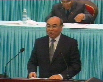 Kyrgyz President Askar Akayev speaks in the parliament in Bishkek, Kyrgyzstan, Tuesday, March 22, 2005 in this photo made from television. Askar Akayev told Kyrgyzstan's newly elected parliament on Tuesday that the opposition was using protests to destabilize the Central Asian nation but that he would not impose a state of emergency. (AP Photo/RTR-Russian Television Channel) 