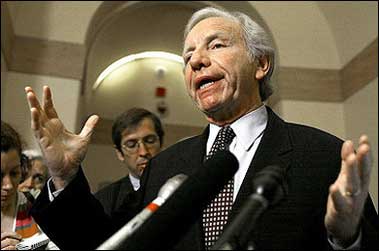 US Senator Joe Lieberman (D-CT) is seen here in 2004. A pair of prominent US senators proposed legislation that would encourage Chinese and American citizens to learn each others' languages, in an effort to improve bilateral cultural and business ties(AFP