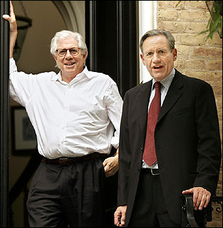 Washington Post reporter Bob Woodward (R) and former Washington Post reporter Carl Bernstein (L) speak to the media in Washington, DC. 