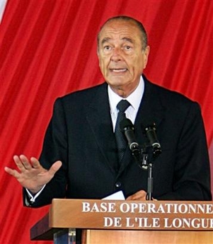 French President Jacques Chirac delivers his speech after visiting the French nuclear submarine the Vigilant in l'Ile Longue, Western France, Thursday Jan. 19, 2006.