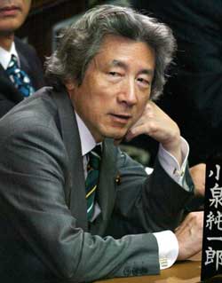 Report: Koizumi to visit N. Korea next week