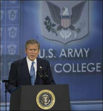 Bush takes the offensive on Iraq, outlines plans