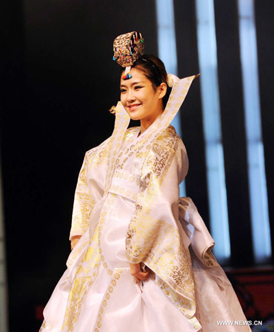 Chinese ethnic costume show