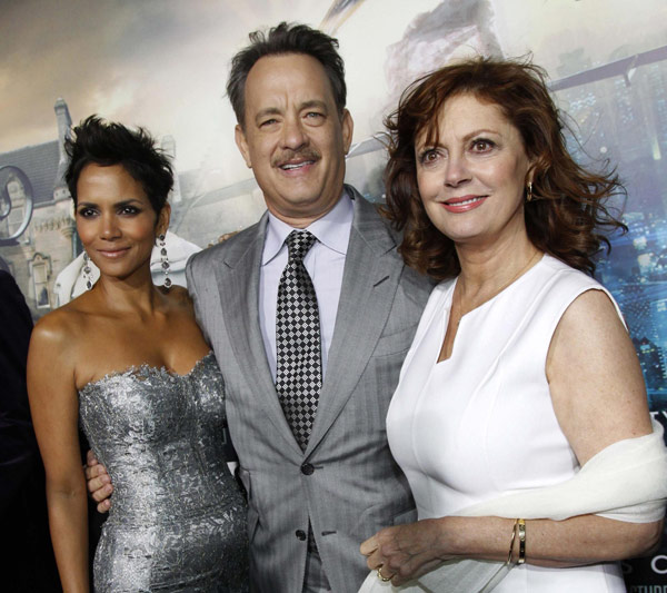 Tom Hanks, Zhou xun attend premiere of 'Cloud Atlas'