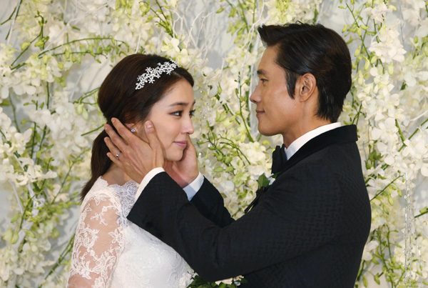 South Korean actor Lee Byung-hun marries